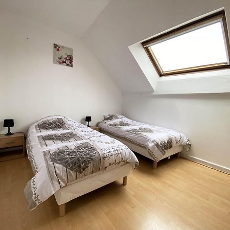 Appartement Tout Confort En Centre-Ville Cosne-Cours-Sur-Loire Bagian luar foto