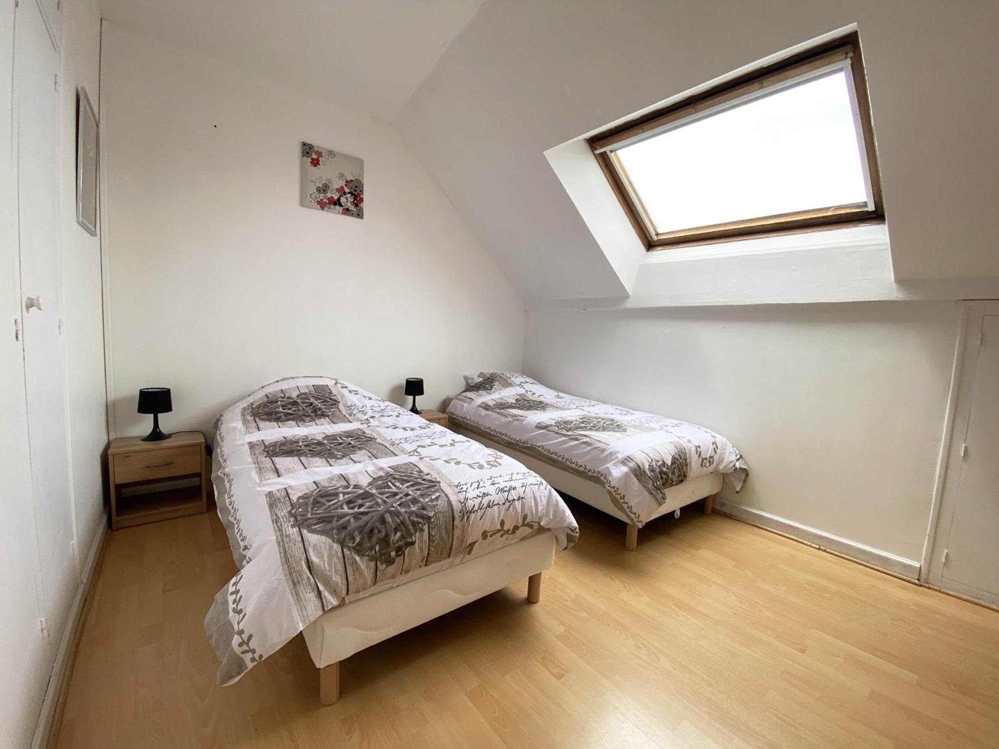 Appartement Tout Confort En Centre-Ville Cosne-Cours-Sur-Loire Bagian luar foto
